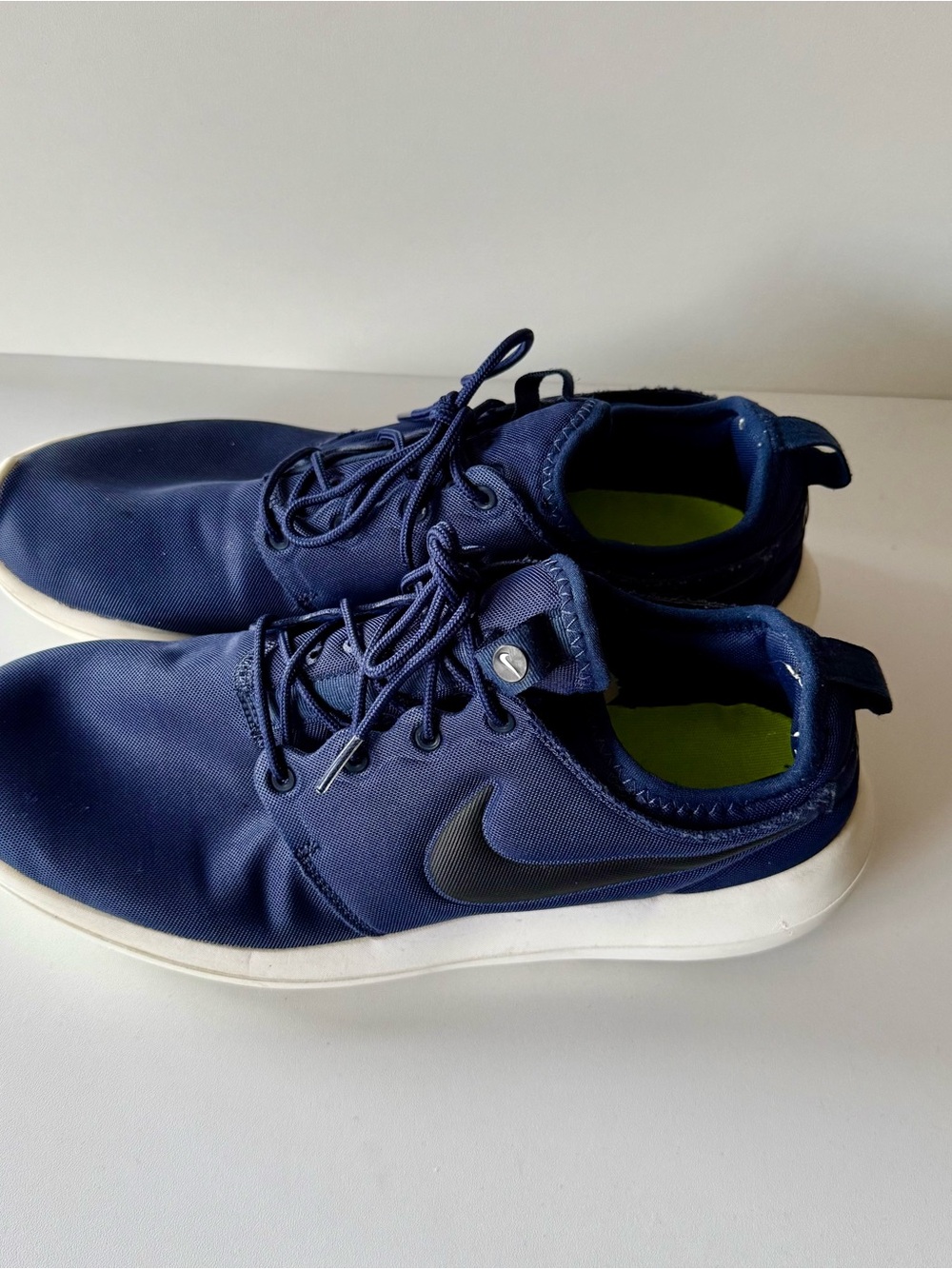 Nike Men’s Navy Blue Sneakers with Black Swoosh